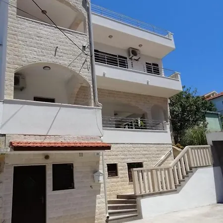 Apartment Vesna - Comfortable Trogir
