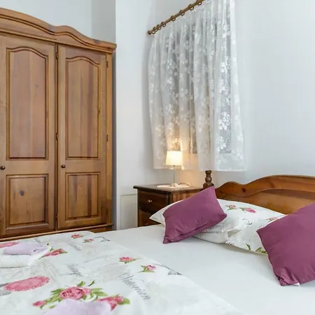Apartment Vesna - Comfortable *
